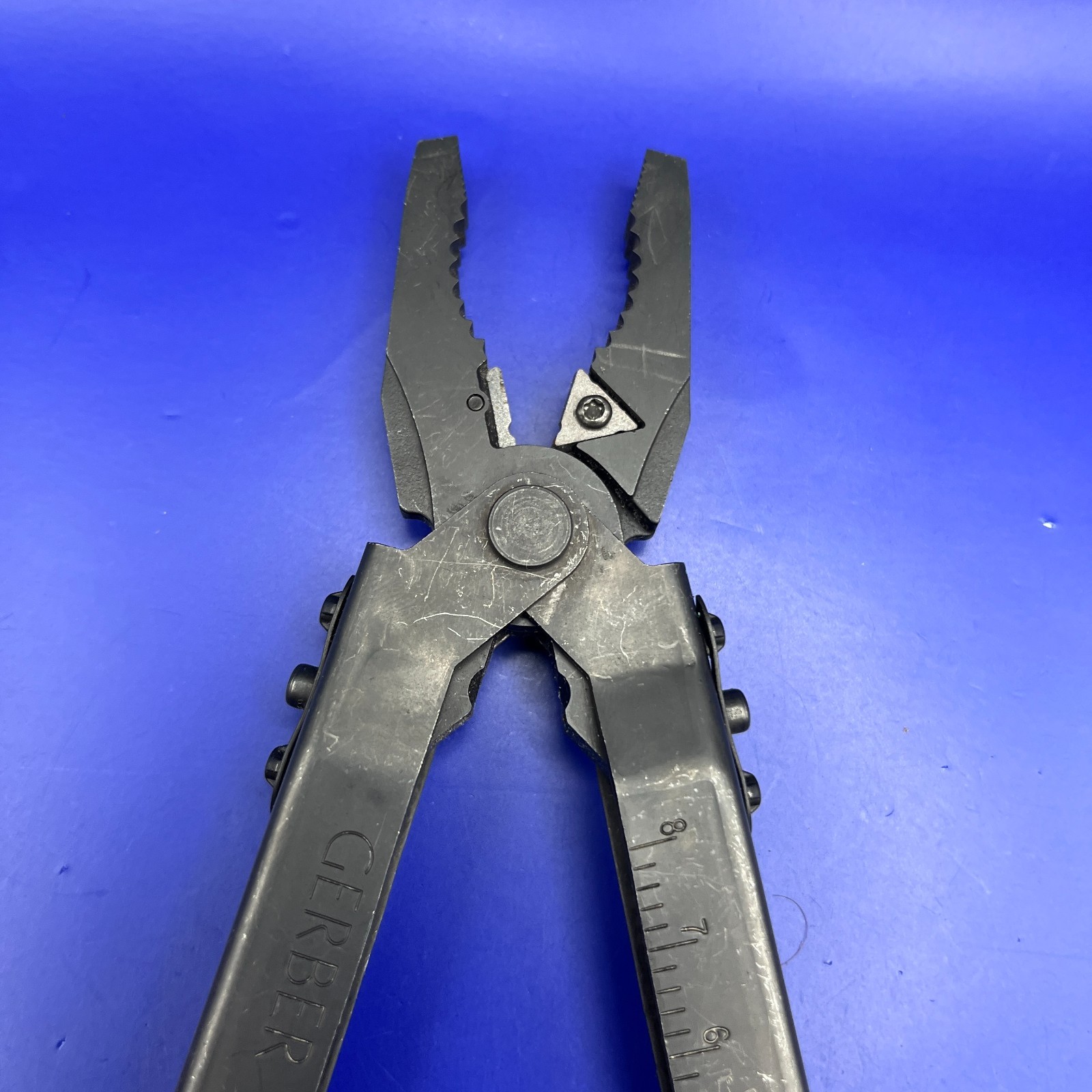 Gerber MP600 Black Oxide Multi-Tool Blunt Nose Pliers Carbide Cutters