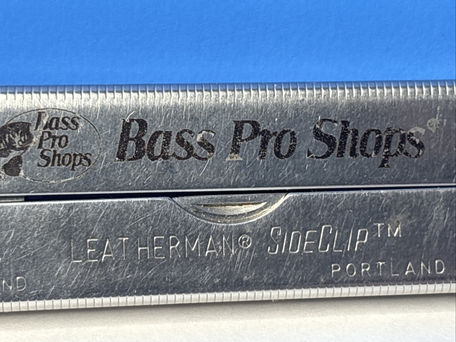 Leatherman SIDECLIP Bass Pro Shops Edition Multi-Tool PATS PEND PORTLAND OR