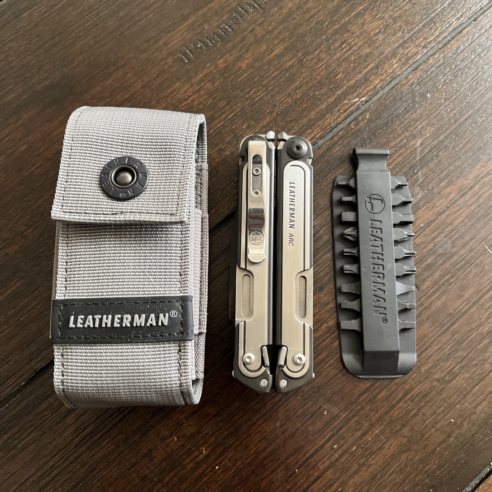 NEW Leatherman Arc Multi-Tools Multi Purpose Pliers 833075 Black Steel/Silver