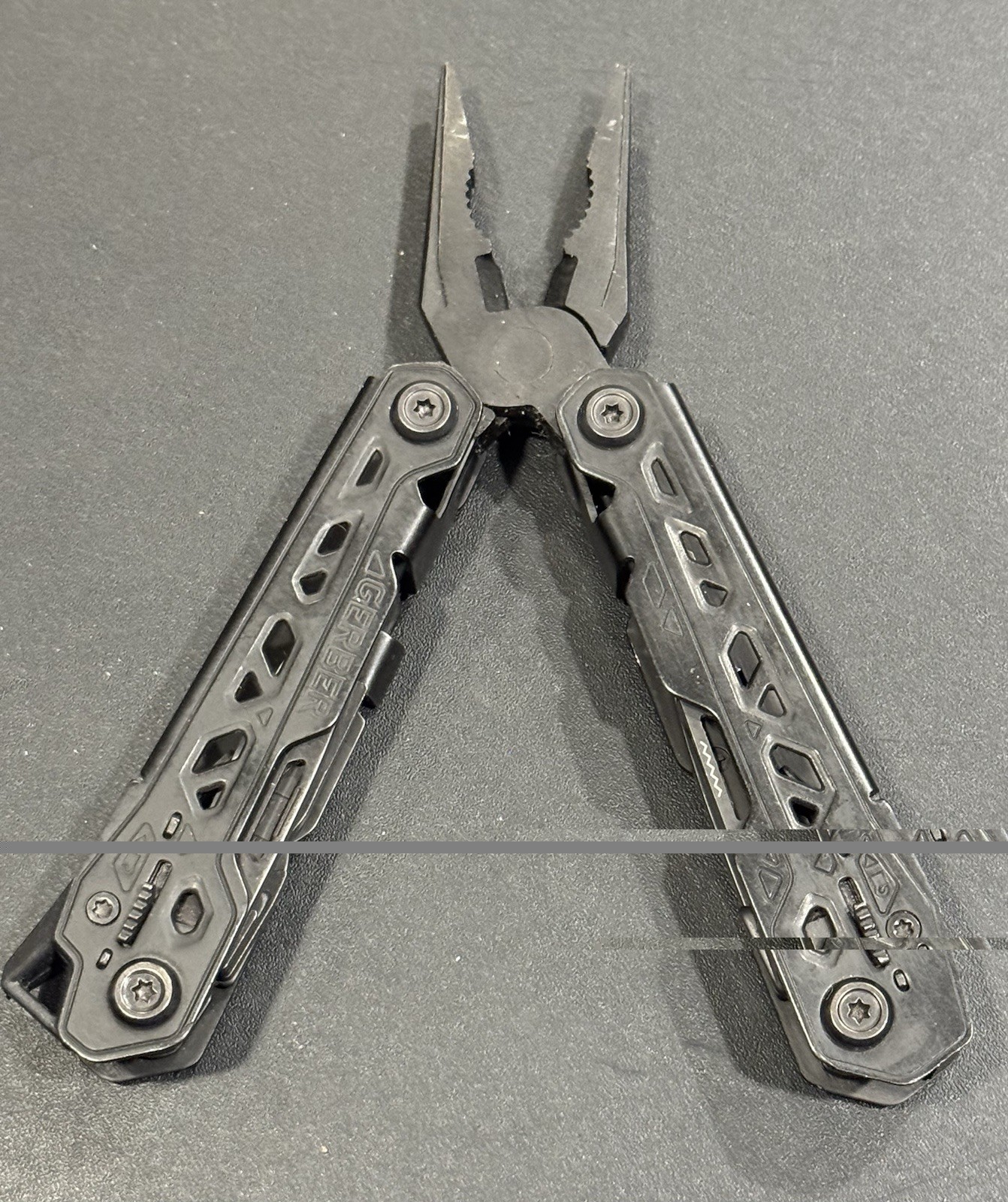 Gerber Truss 17-in-1 Tactical Multi Tool EDC Needle Nose Pliers W/ Sheath Black