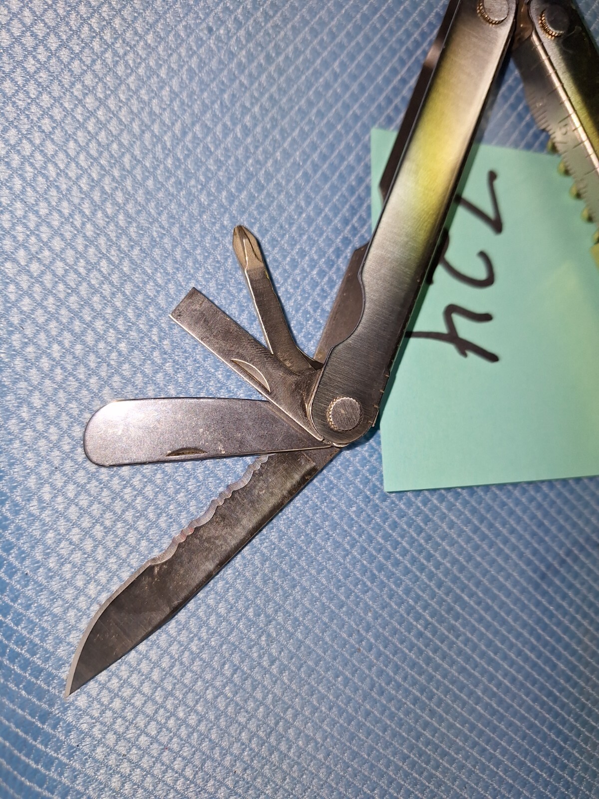 1 Leatherman Flair Multi Tool Collectible Camping NICE LOT 724