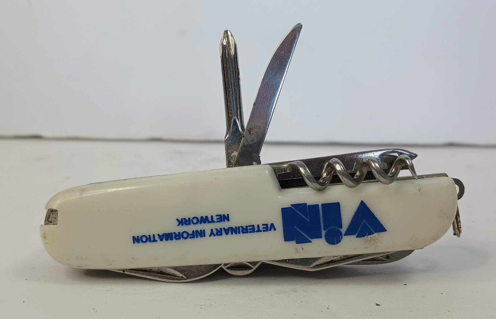 15 in 1 Multi Tool Pocket Knife Scissors Saw Corkscrew Fish Scaler Reamer File