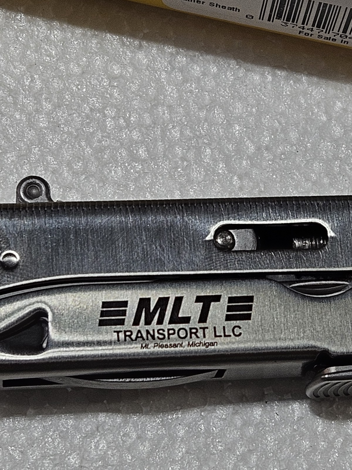 Leatherman Crunch multitool, LEATHER sheath. Made in USA. NEW UNUSED