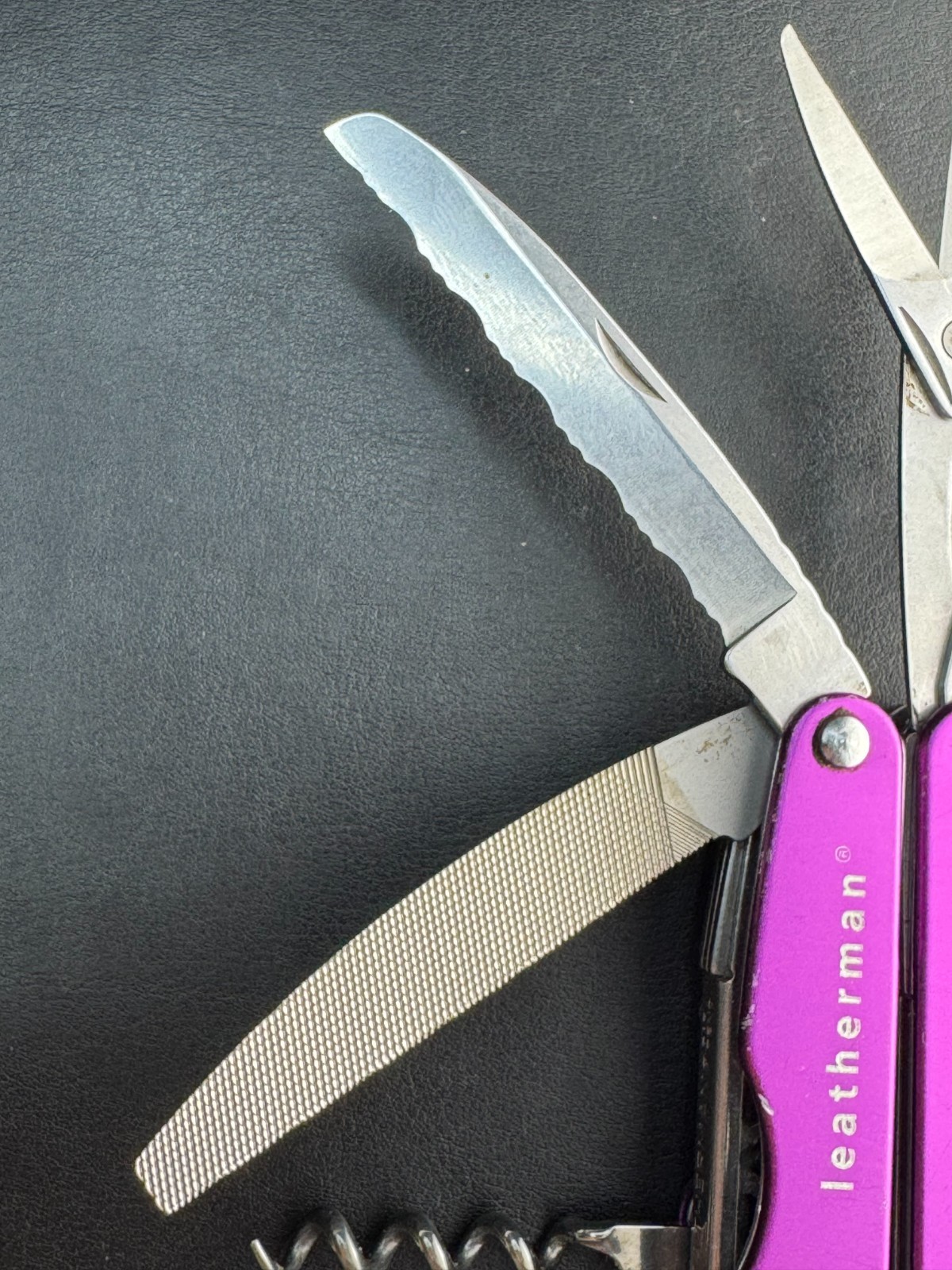 Leatherman Juice XE6 Retired Rare 18 Tools Multitool