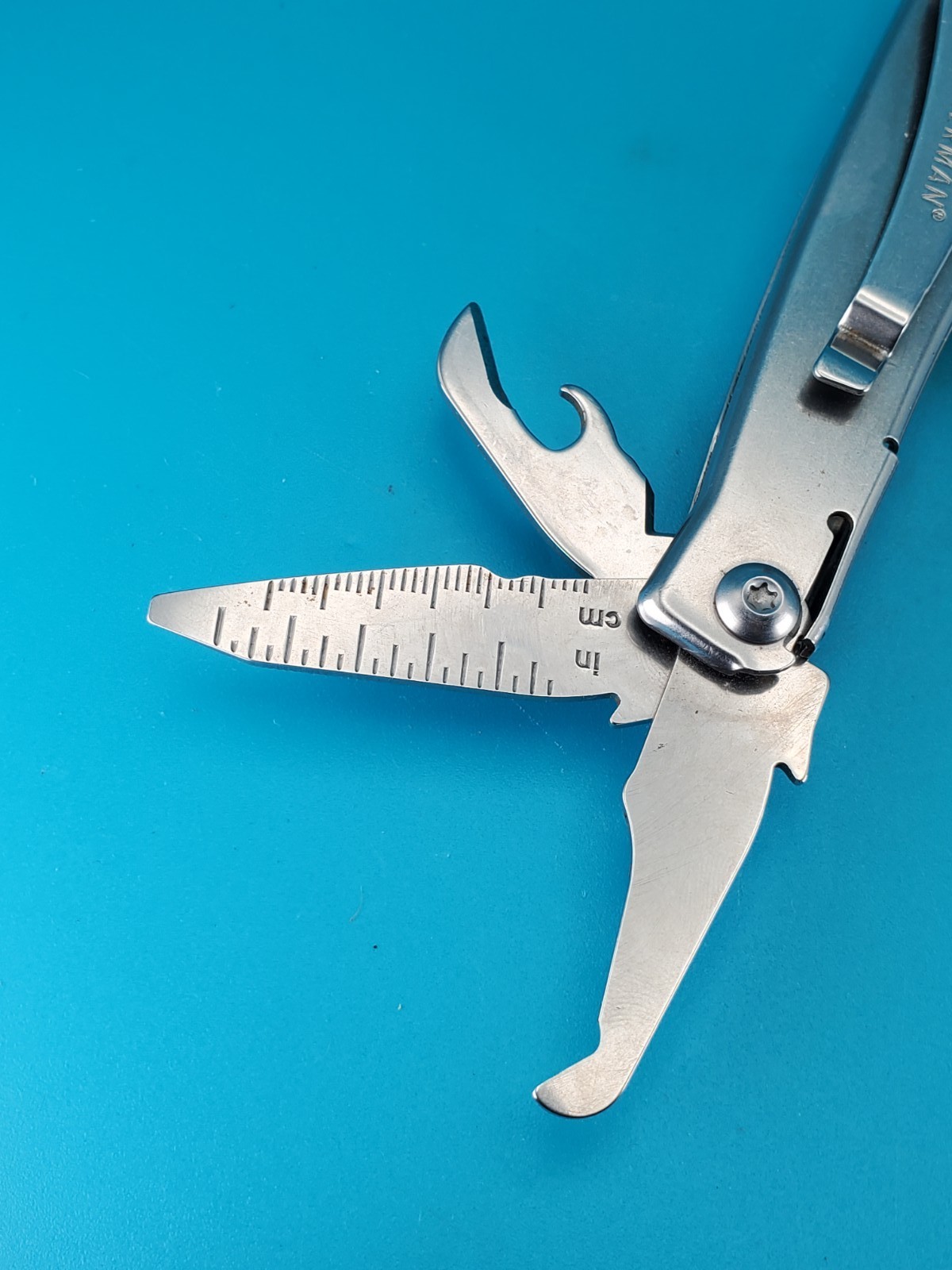 Leatherman Rev 3.8″ Multi-Tool, Stainless!