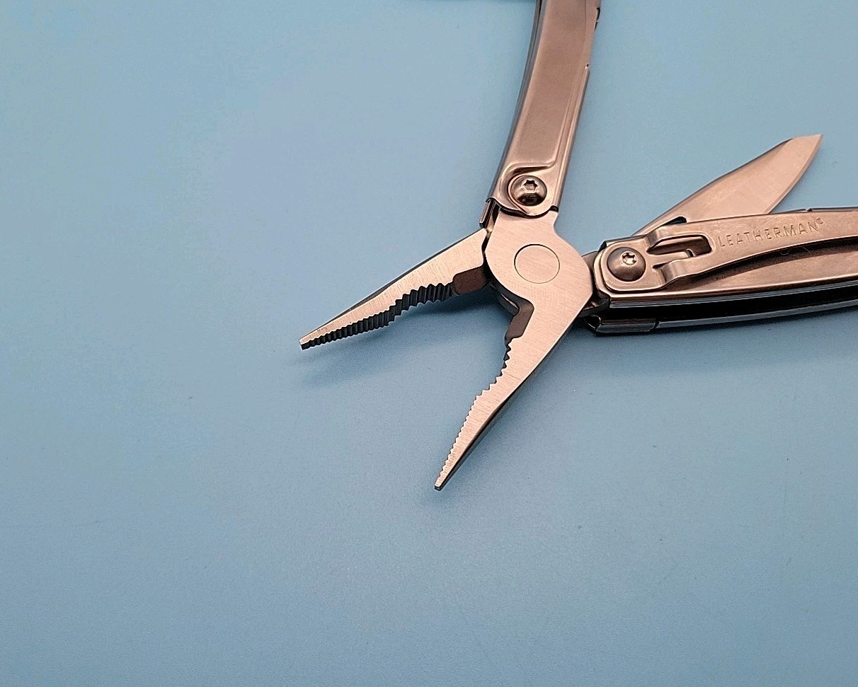 Leatherman Bolster Multi-Tool – Pliers, Knife, File, Screwdrivers, Bottle Opener