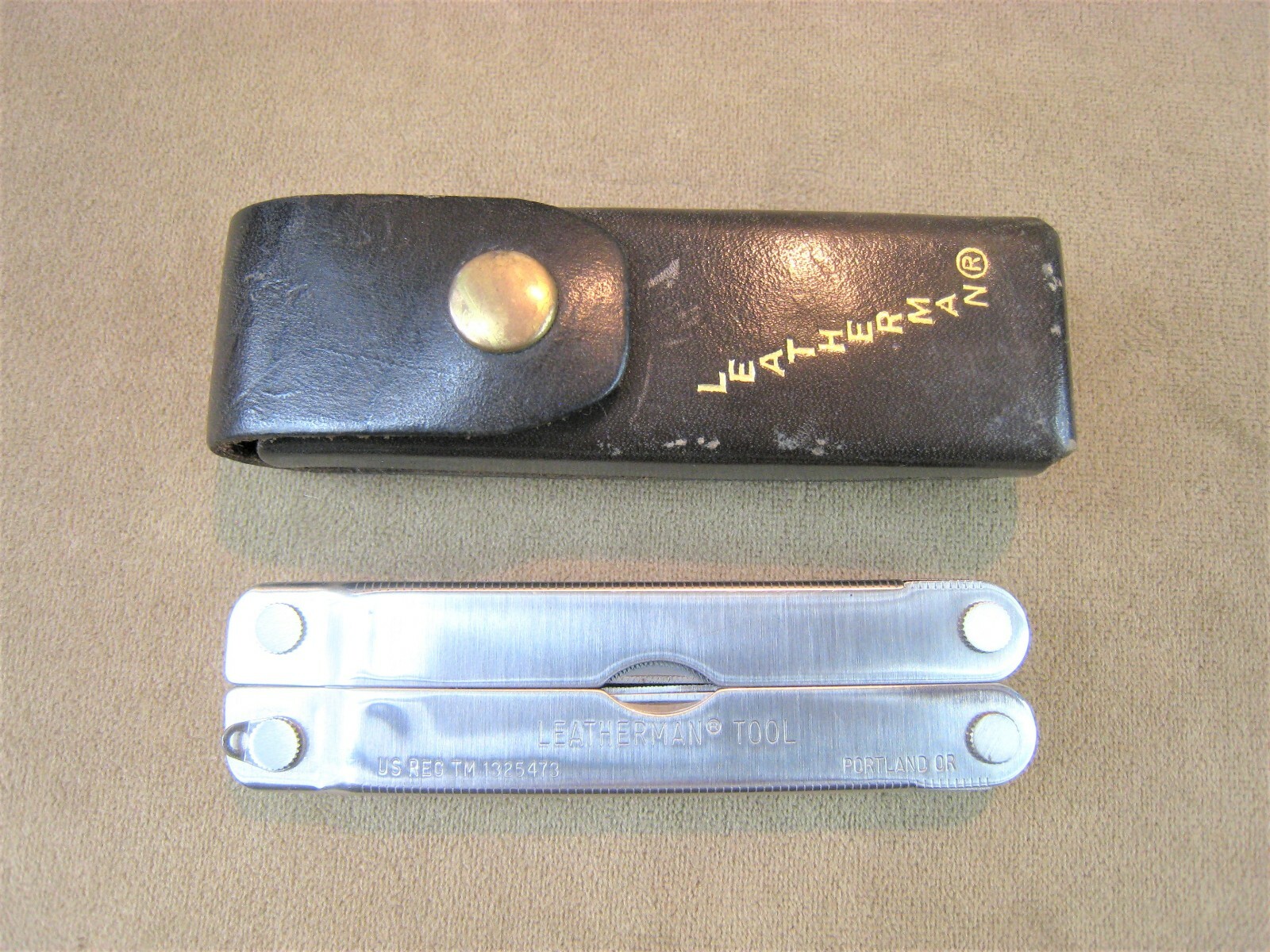 TIGHT! VINTAGE USA LEATHERMAN TOOL US. REG. TM 1325473 MULTI-TOOL KNIFE PLIERS