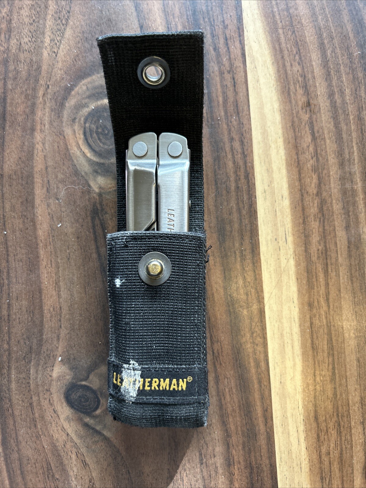 Leatherman Bond , 1 Sheath, Multi-Tool, Pliers, Knife, Stainless, Excellent!