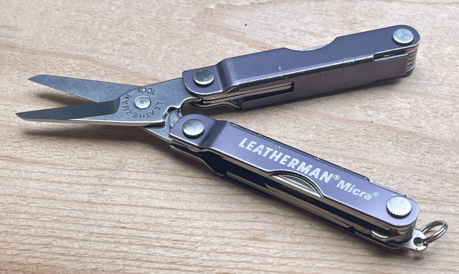 Leatherman Micra Gray Anodized Aluminum Multi-tool Knife 01/17