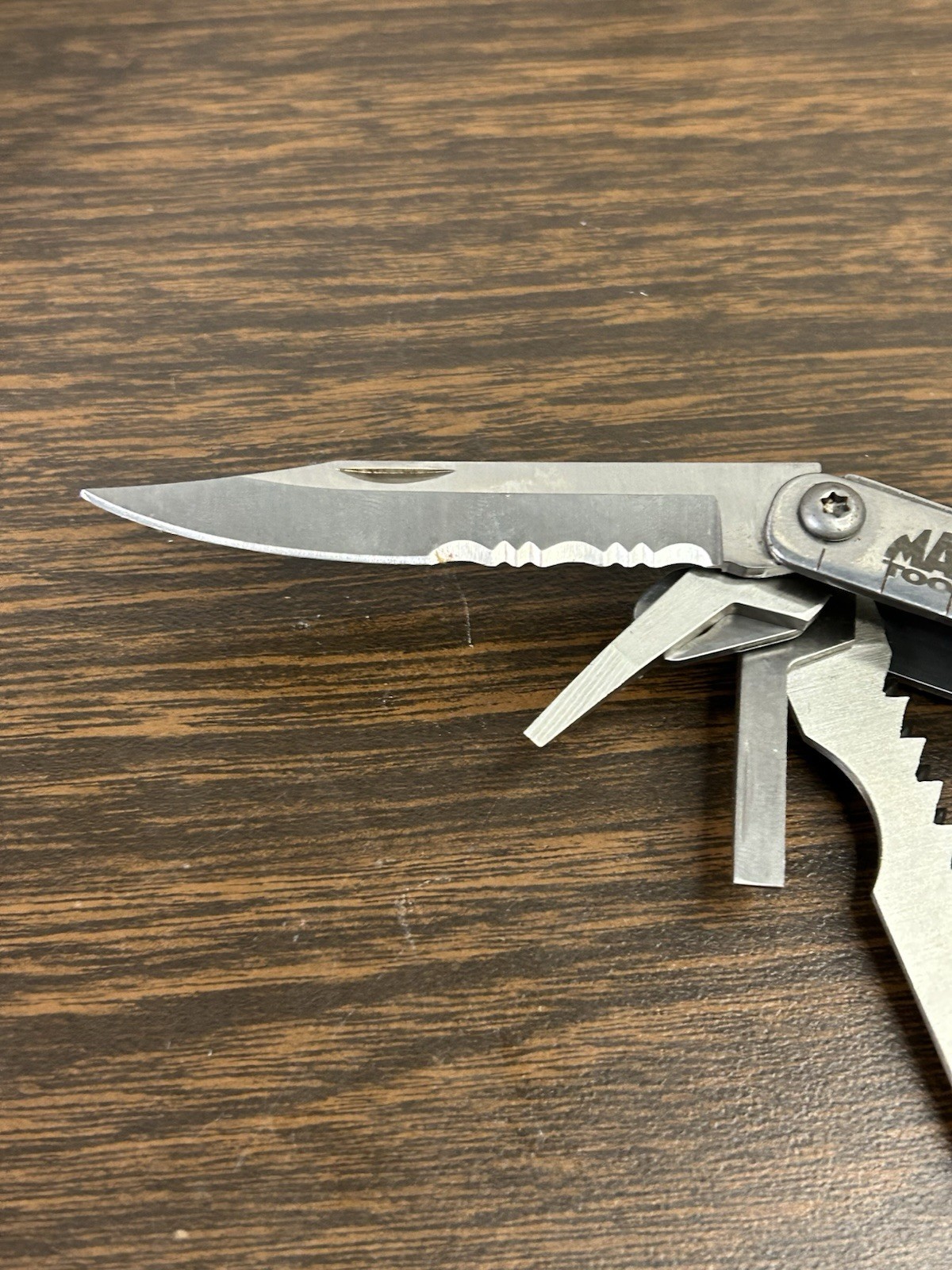 Bear MGC Cutlery Multi tool & Flashlight PK155MTF