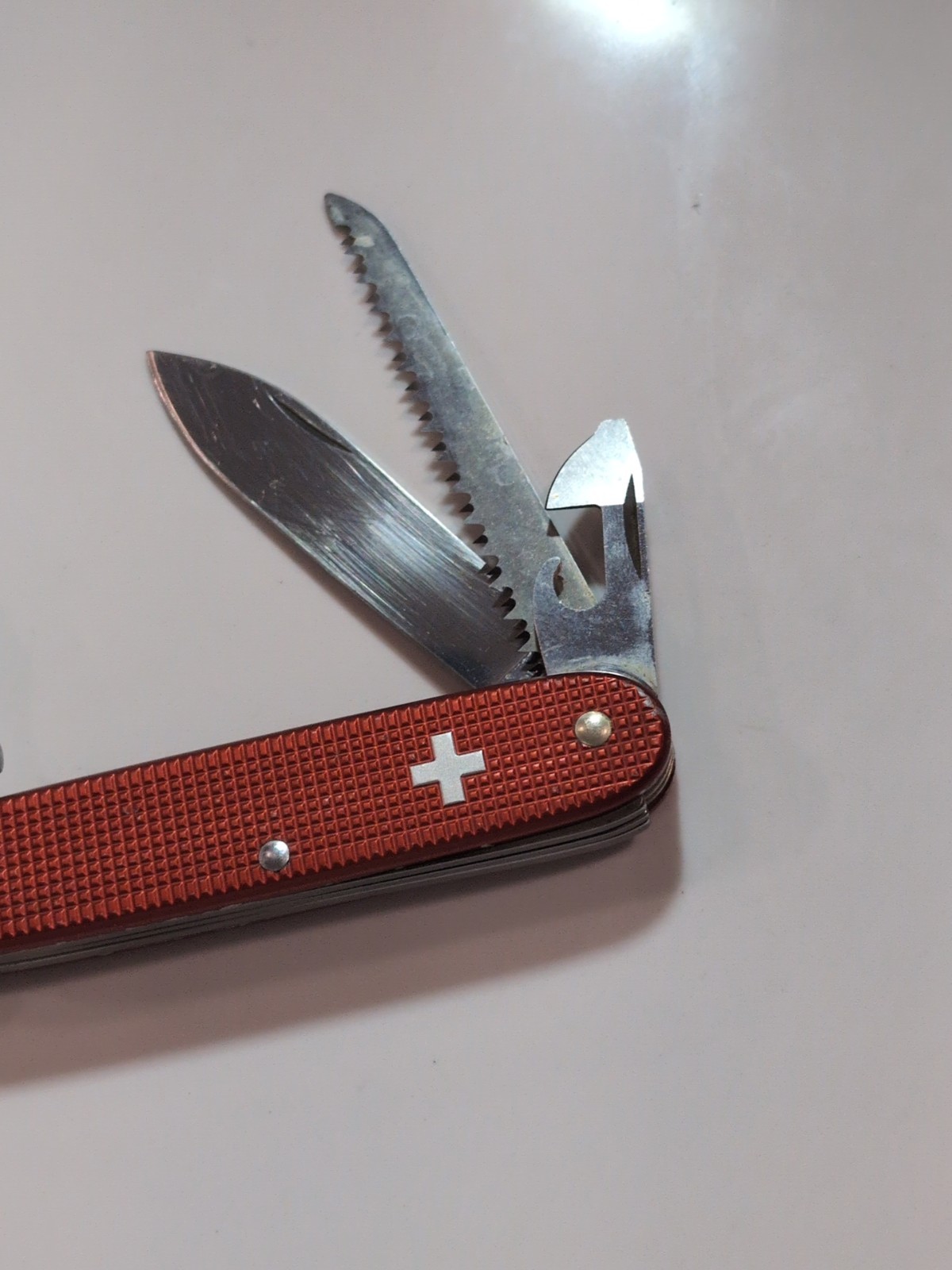 Victorinox – Farmer – Swiss Army SAK Multi-Tool Old Cross – 0.8241.20 – BS-32