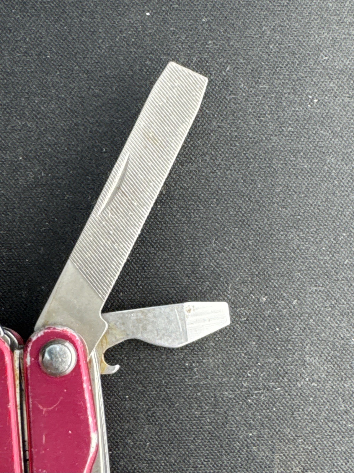 Leatherman Squirt E4 Multi-Tool w/Wire Strippers Radioshack – Parts/Repair