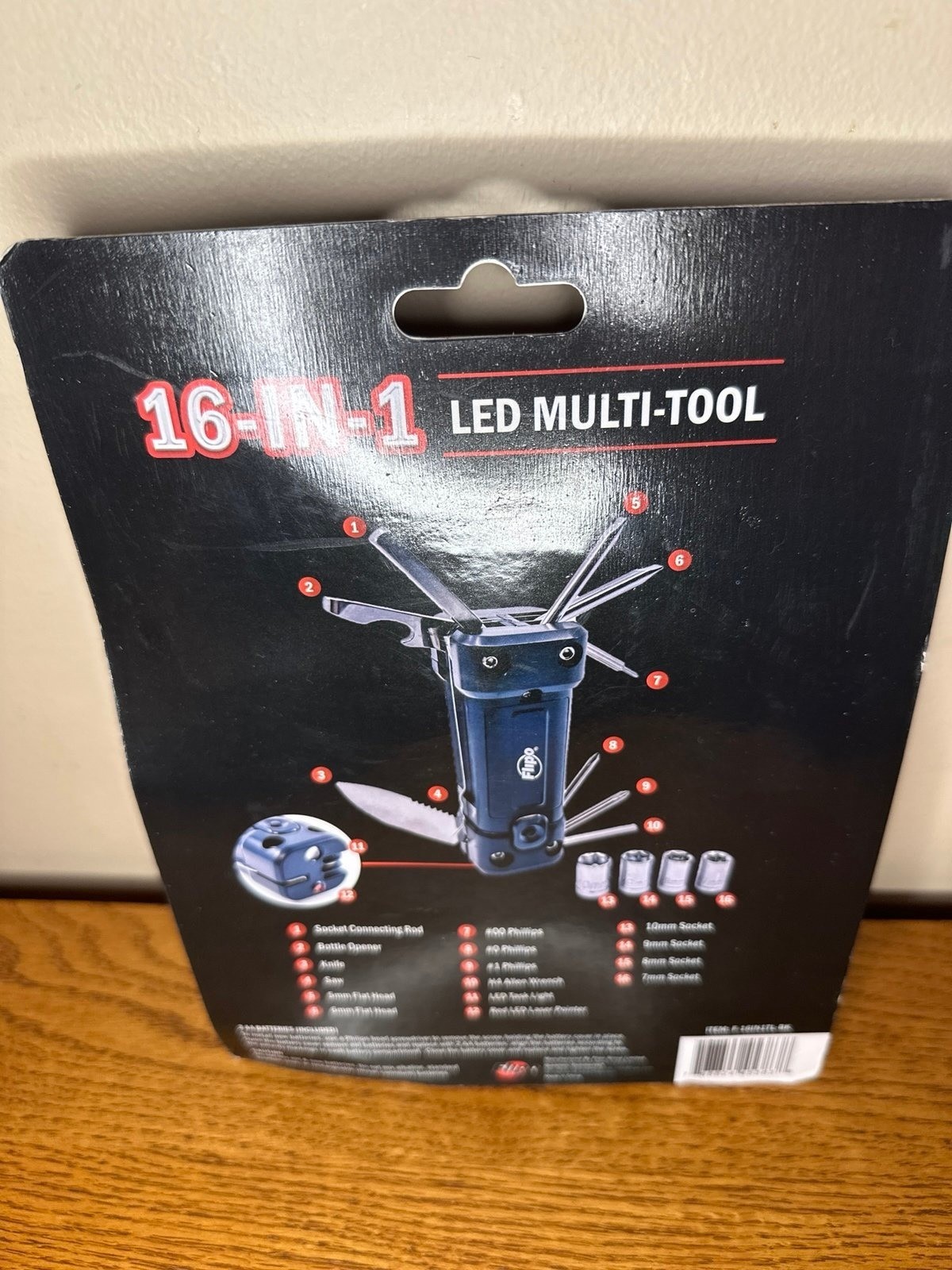 Multi-Tool 16-In-1, screwdrivers, Wrench, knife, saw, flashlight Flipo NEW