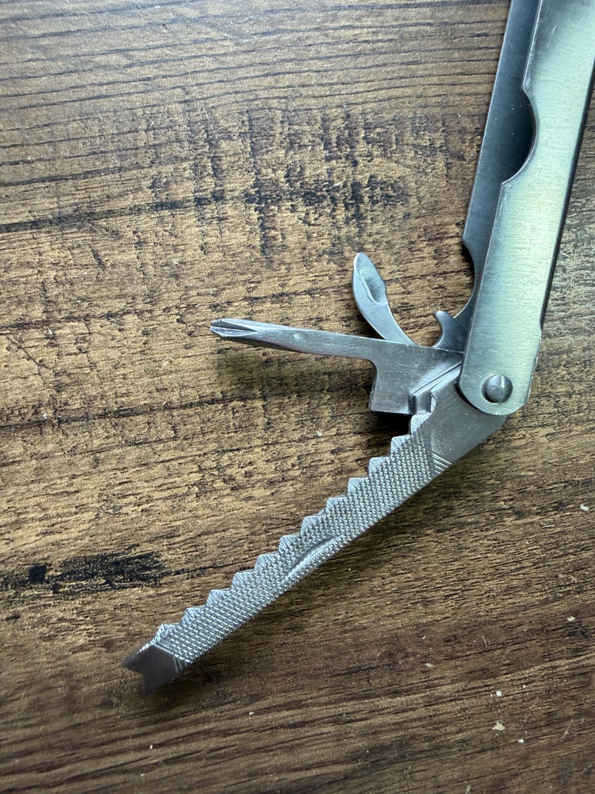 ALLTRADE Multi-Tool Stainless Steel Plier – Knife – Sheath Included