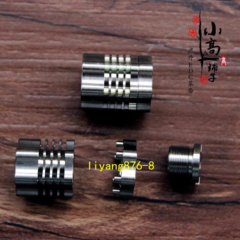 Titanium EDC Parachute Cord Pendant Knife Bead Key Luminous Pendant Outdoor