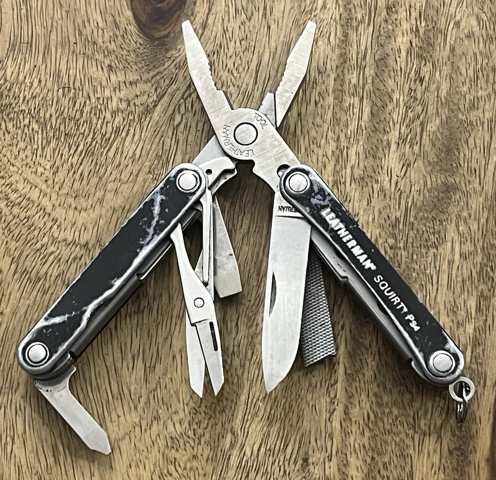 RETIRED Leatherman Squirt PS4 MultiTool Black DISCONTINUED