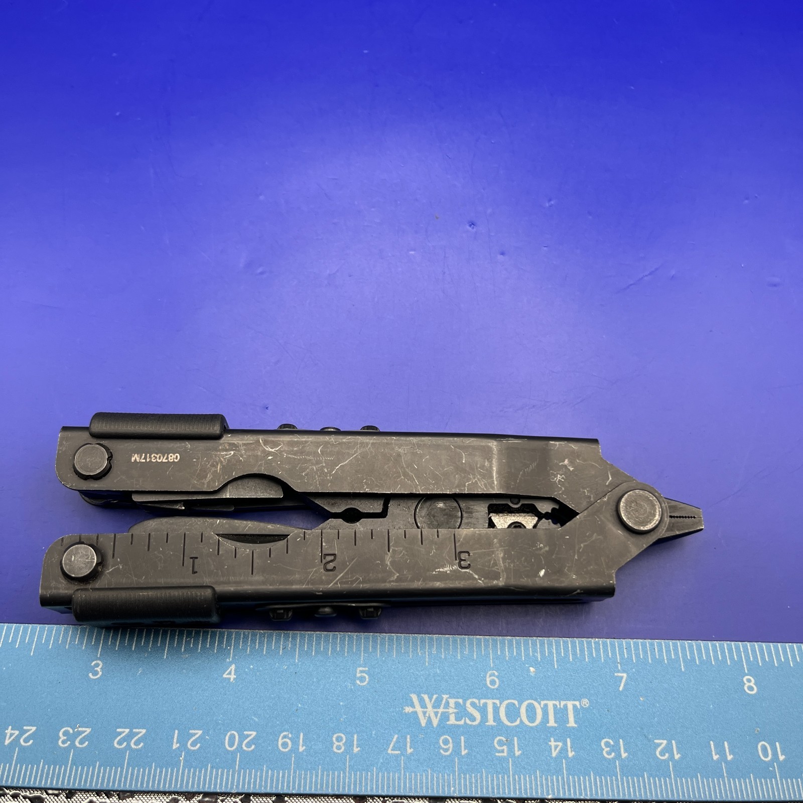Gerber MP600 Black Oxide Multi-Tool Needle Nose Pliers Carbide Cutters