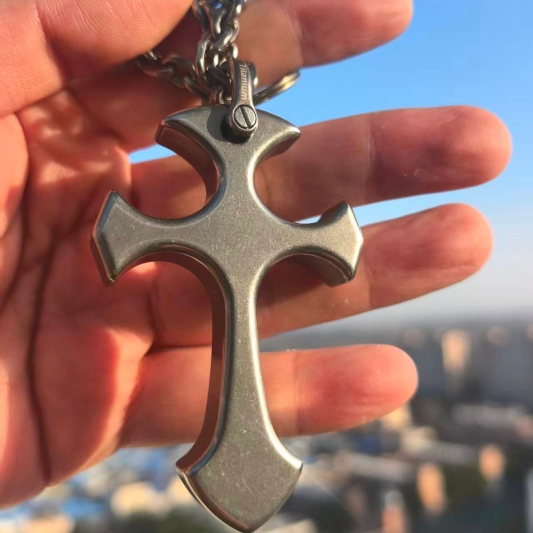 Heavy armor Titanium alloy TC4 Thickened by 12mm Cross EDC Tool Suit