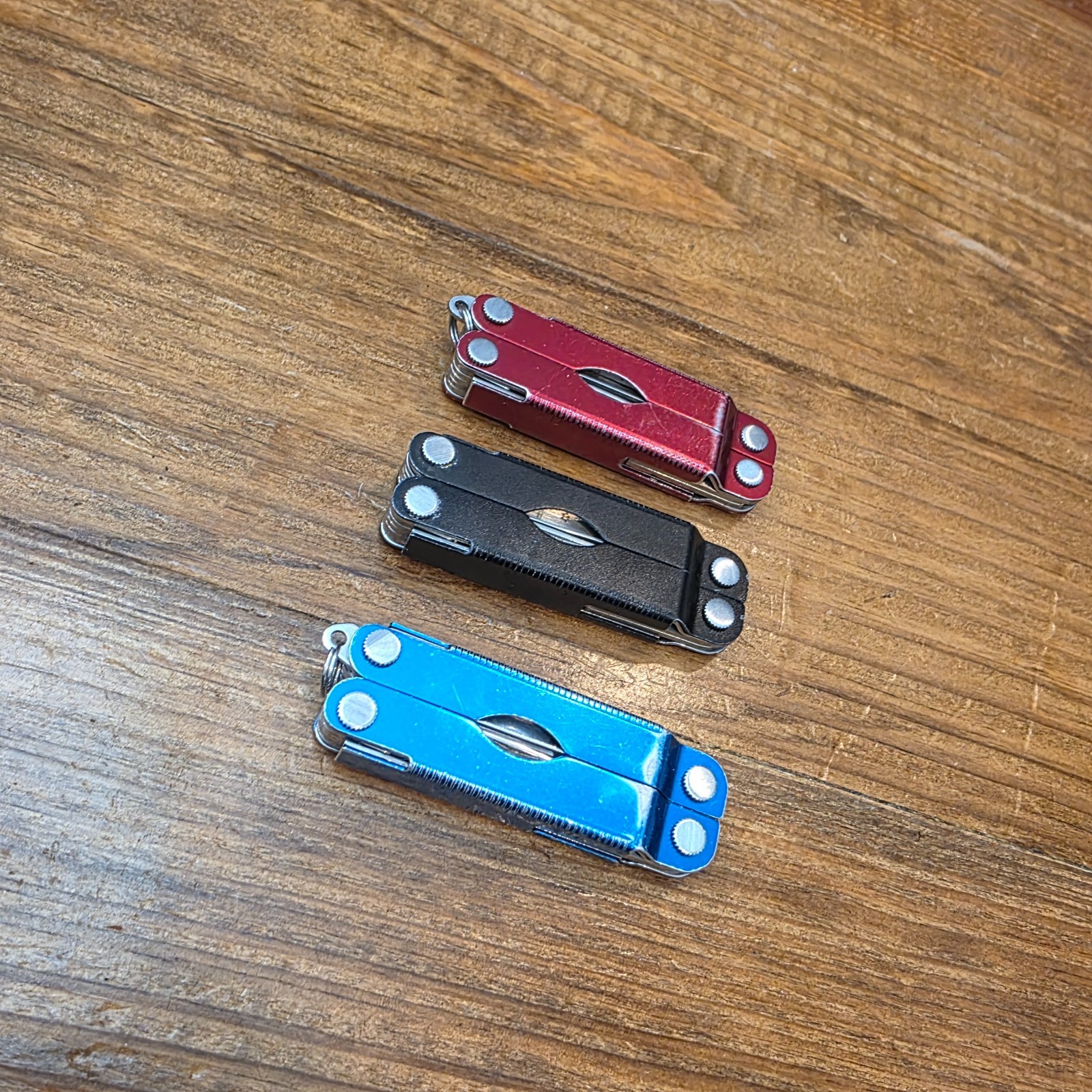 Leatherman MICRA Multi-Tool – Stainless Steel – Lot of 3 – Colors Blue Black Red
