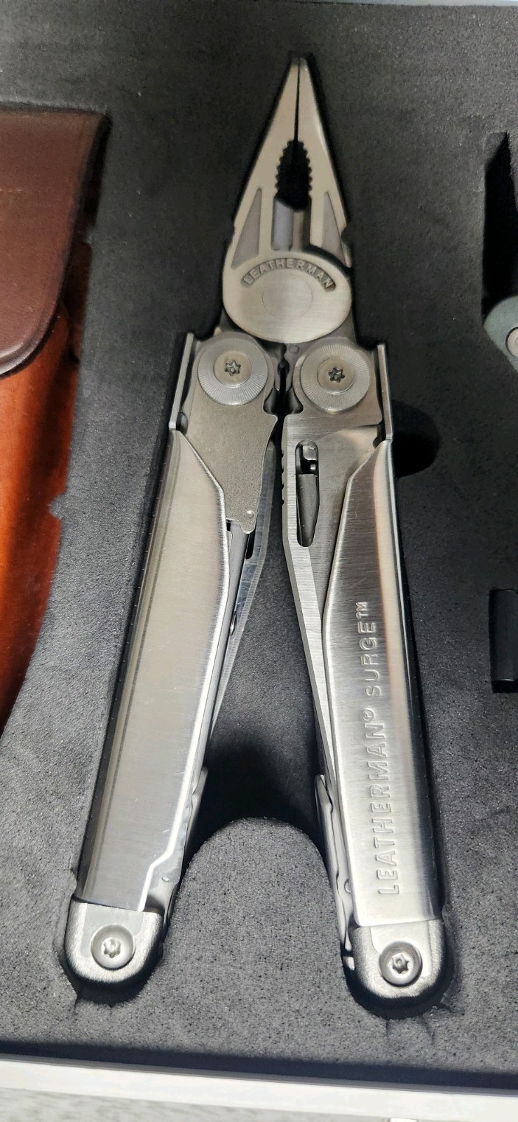LM81 Leatherman Surge Stainless Multi-Tool + C308 Knife File Sheath Bits In Case