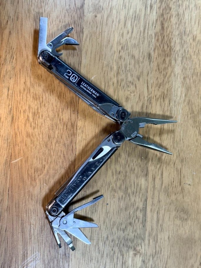 Leatherman Wave 20TH Anniversary Limited Edition Year 2002