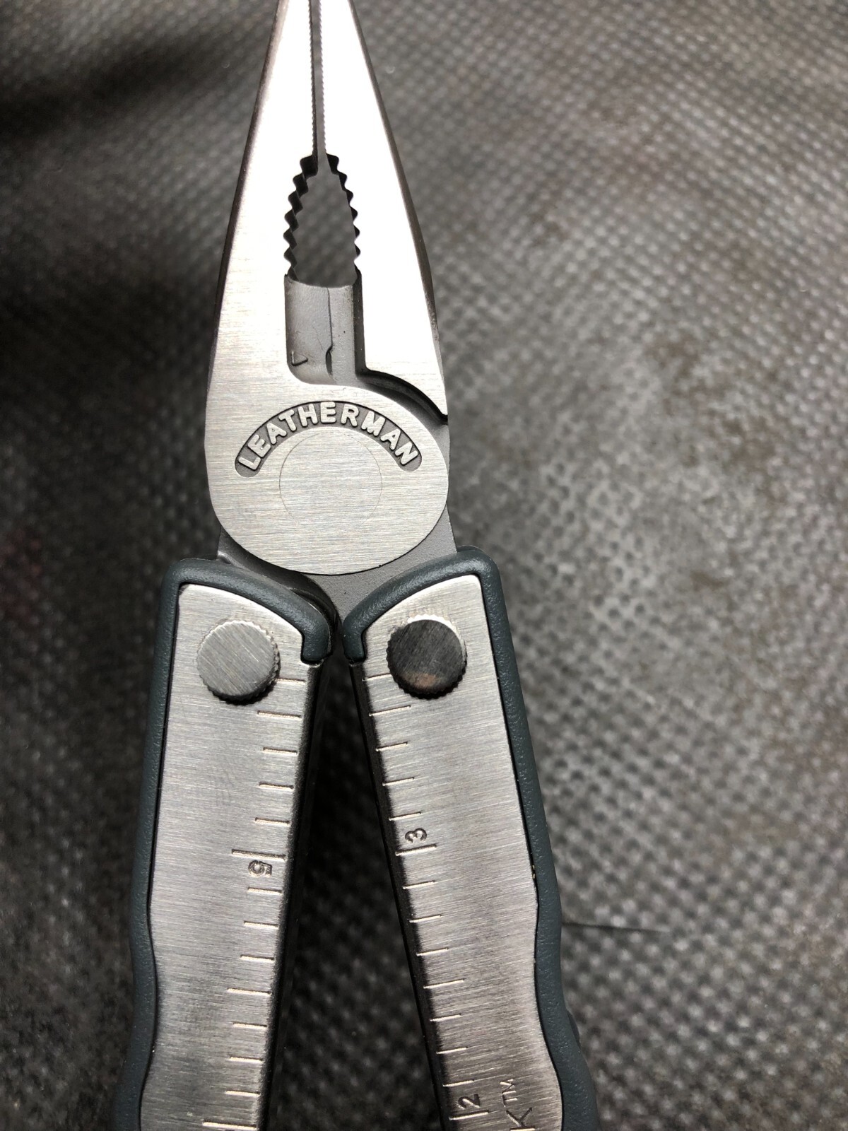 Leatherman Kick Multi-Tool, Knife, Pliers, Retired 04/11, Collectible -Excellent
