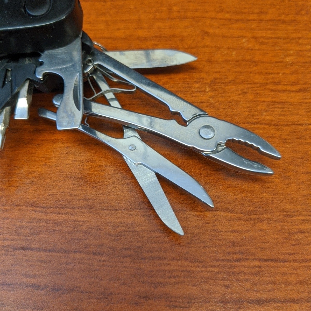 Ranger MultiTool Pocket Knife with Compass & 30 Tools All in Your Pocket Vintage