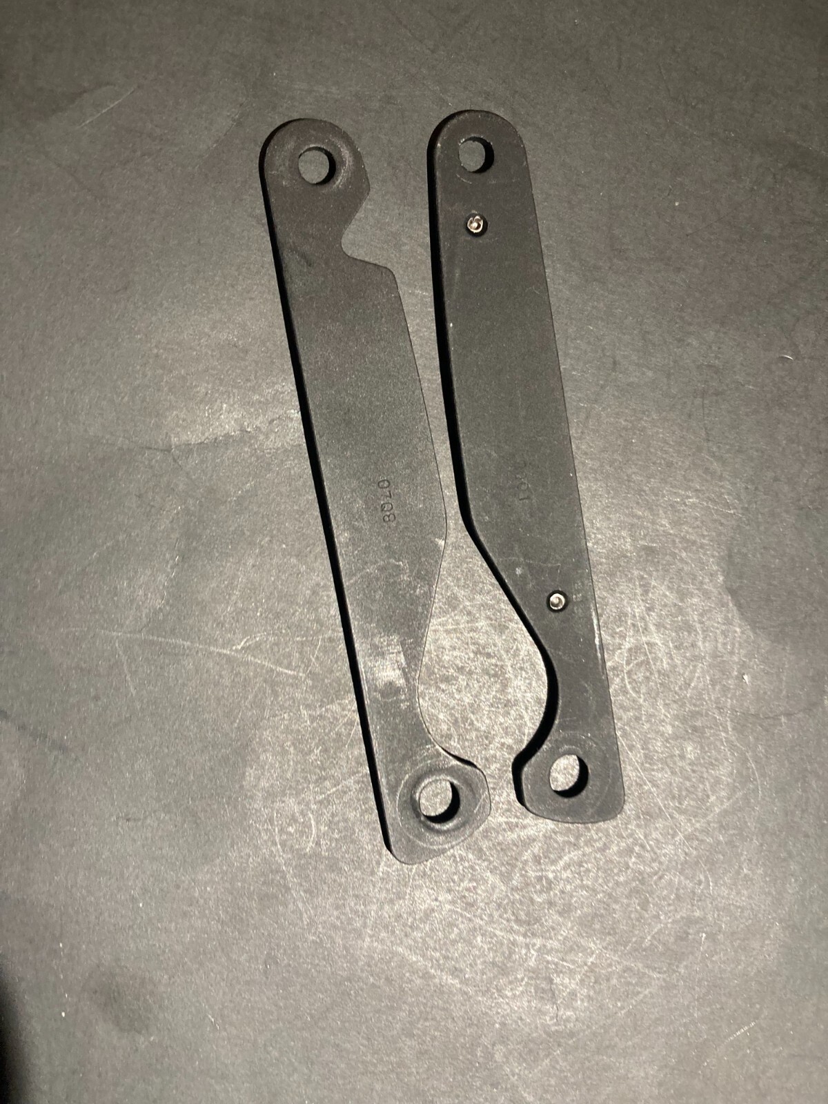 Leatherman Charge ALX AL. Replacement Parts: 2 Handle Scales (Black / silver)