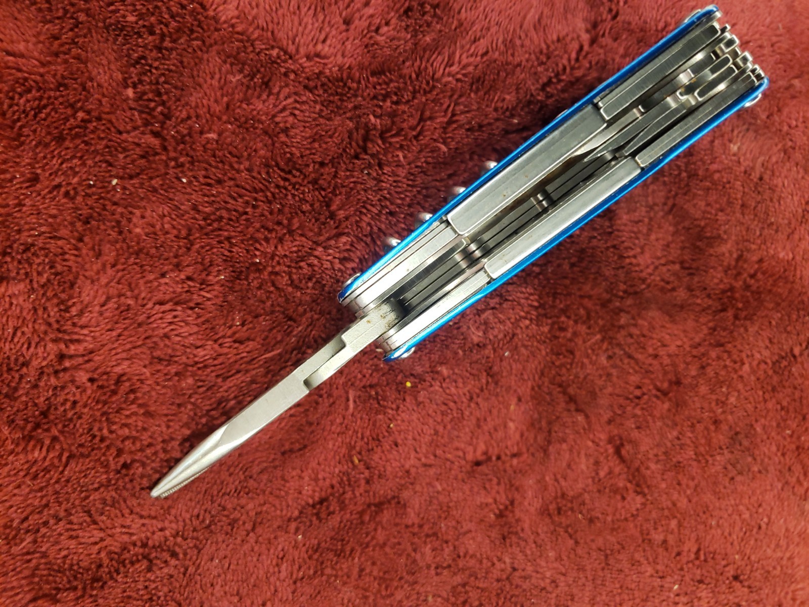 🔪🔪 Leatherman Juice CS4 Multi-Tool Stainless Pliers Multi Tool Blue