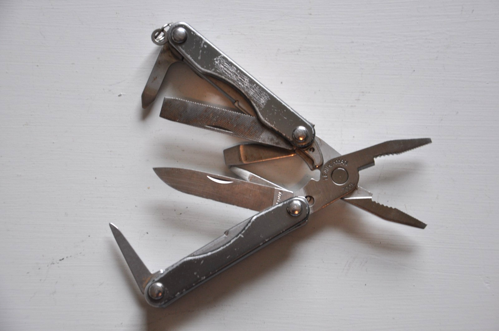 Gray Leatherman Retired Squirt P4 Multi-Tool Key Ring READ Full Description