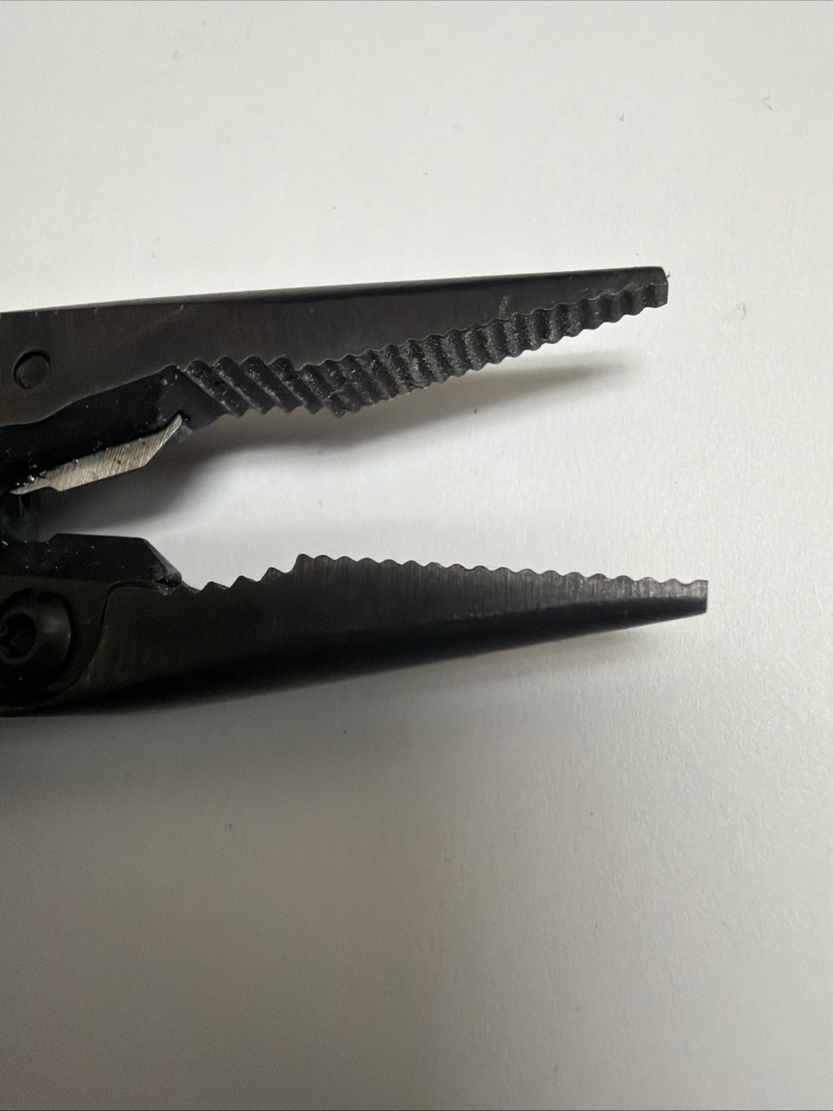 Leatherman Wave+ Plus 18-In-1 Black Oxide Multi-Tool Pliers 1-hand open w Sheath