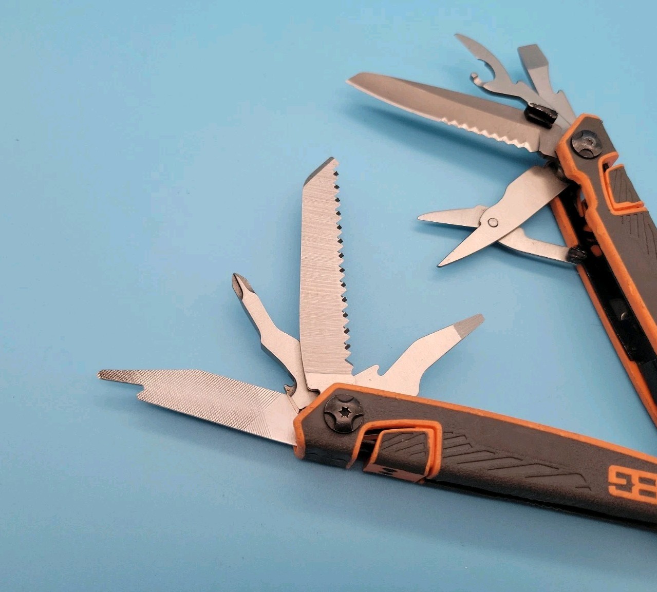 Gerber Bear Grylls Multi-Tool – Pliers, Knife Screwdrivers, Scissors, Saw