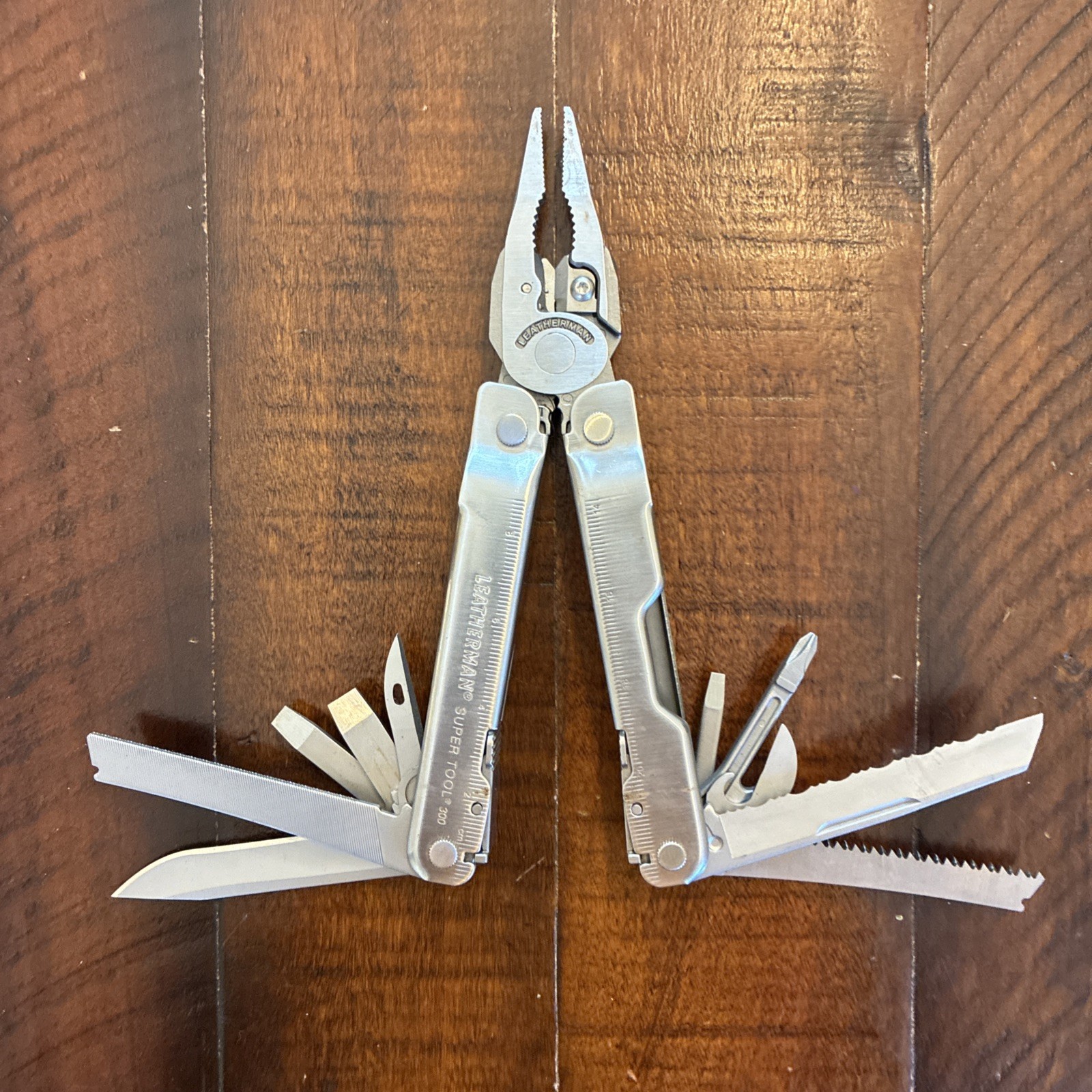 Leatherman Super Tool 300 Multitool 0518- Excellent