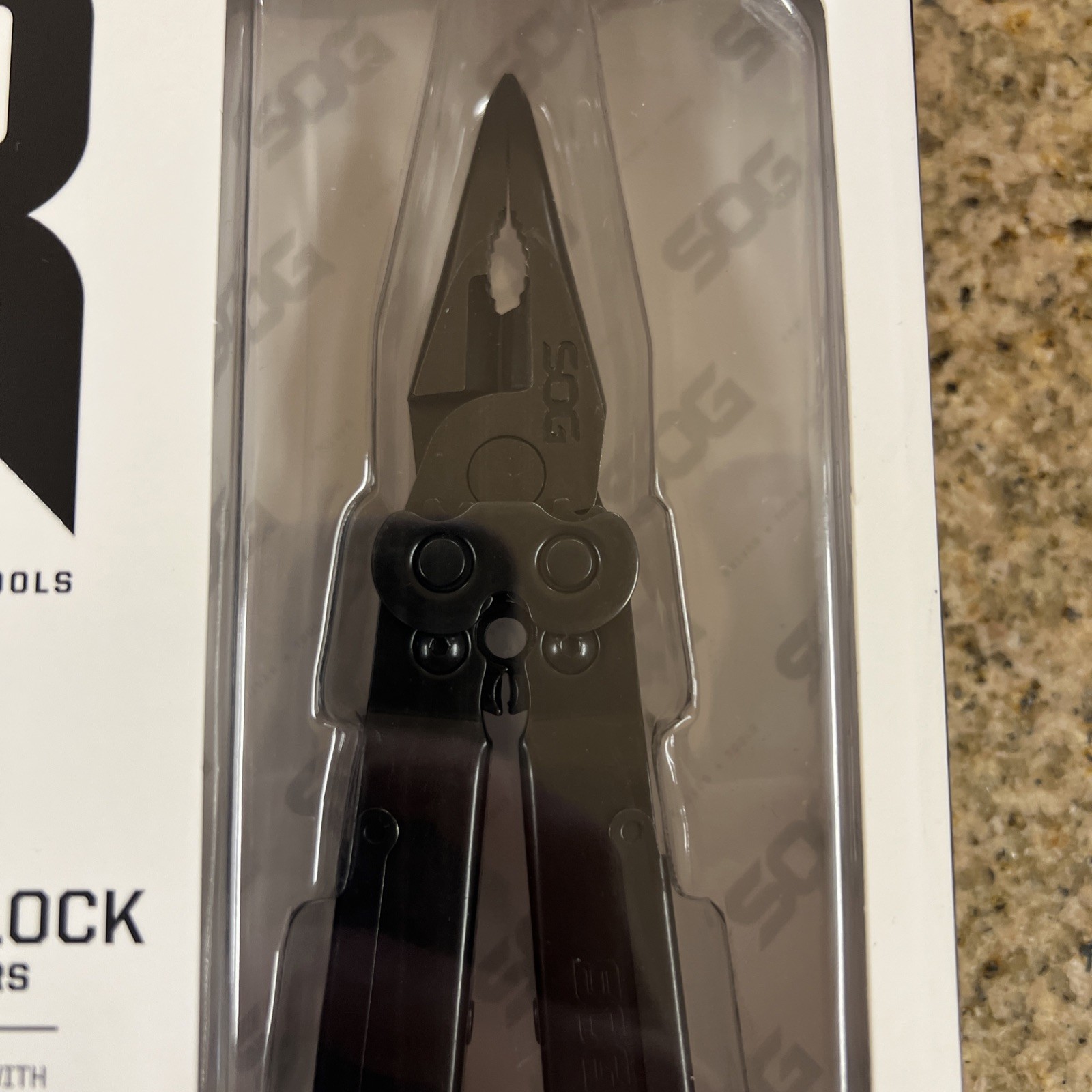 SOG Powerlock Multi-Tool With Scissors 18 Tools Combined – Brand New Sealed