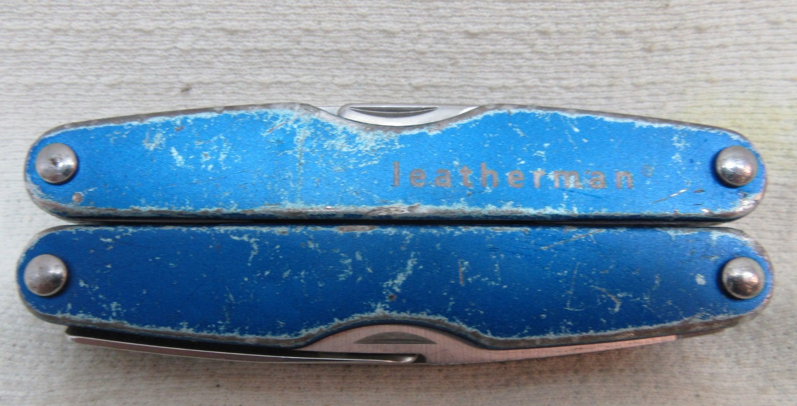 Leatherman Juice CS4 Blue multi-tool USA