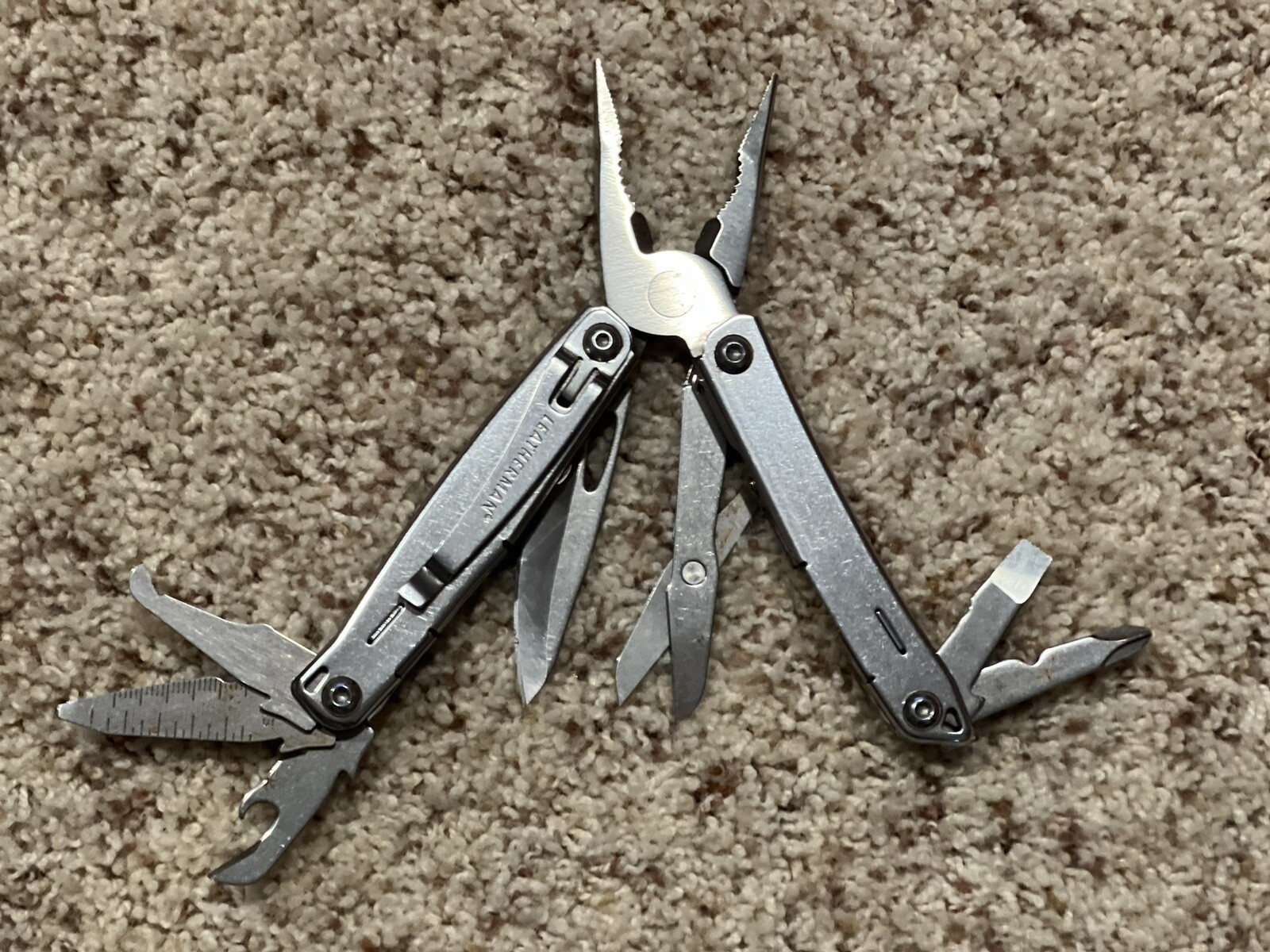 leatherman wingman multi-tool