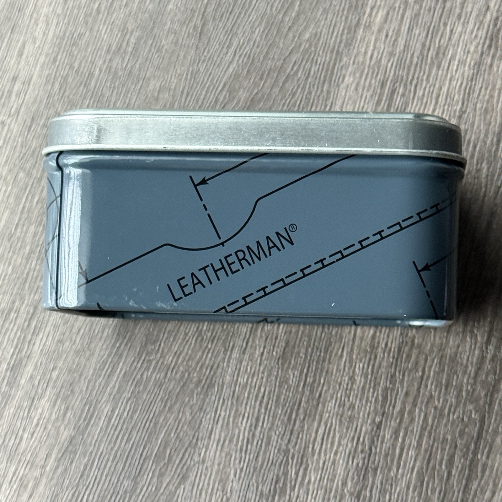 Leatherman Juice C2 Storm Gray. New In Gift Tin Box