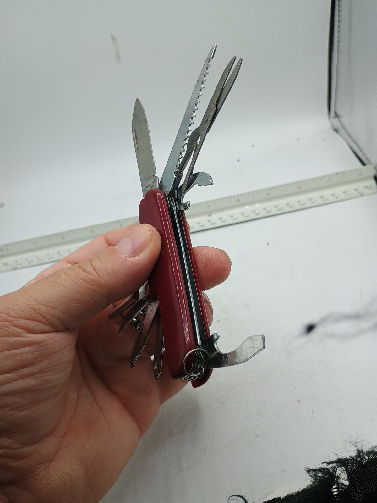 Multi-Tool Pocket Knife Multi-Purpose with 8 Functions. Vtg