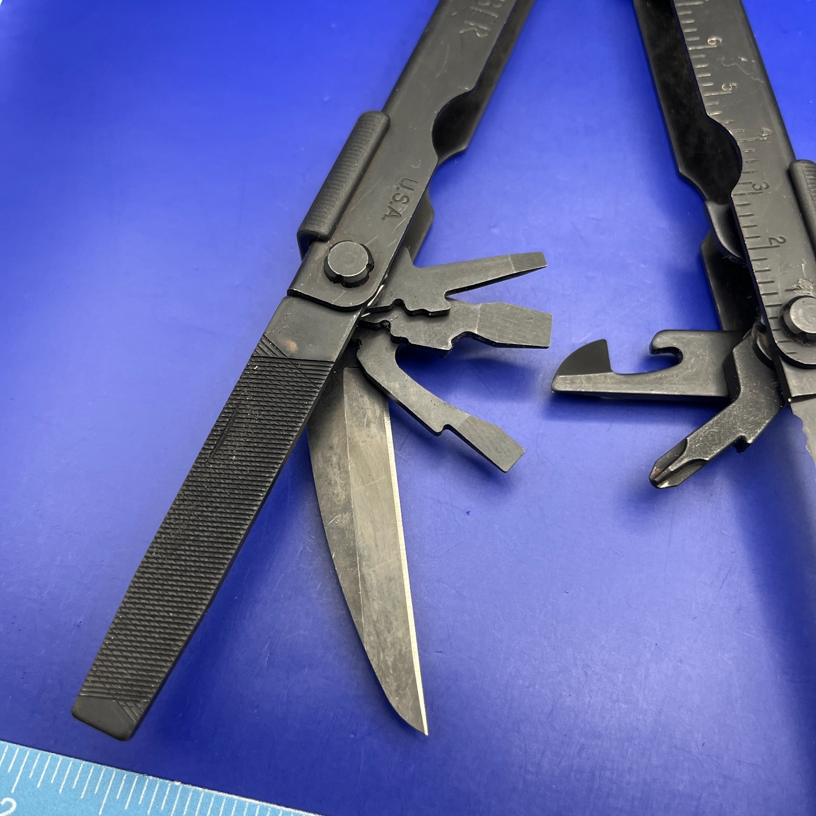 Gerber MP600 Black Oxide Multi-Tool Blunt Nose Pliers Carbide Cutters