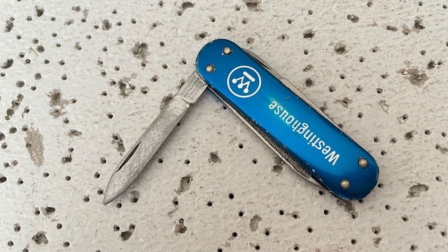 Vintage Victorinox Swiss Army Knife Westinghouse Classic SD Alox Blue Multi Tool
