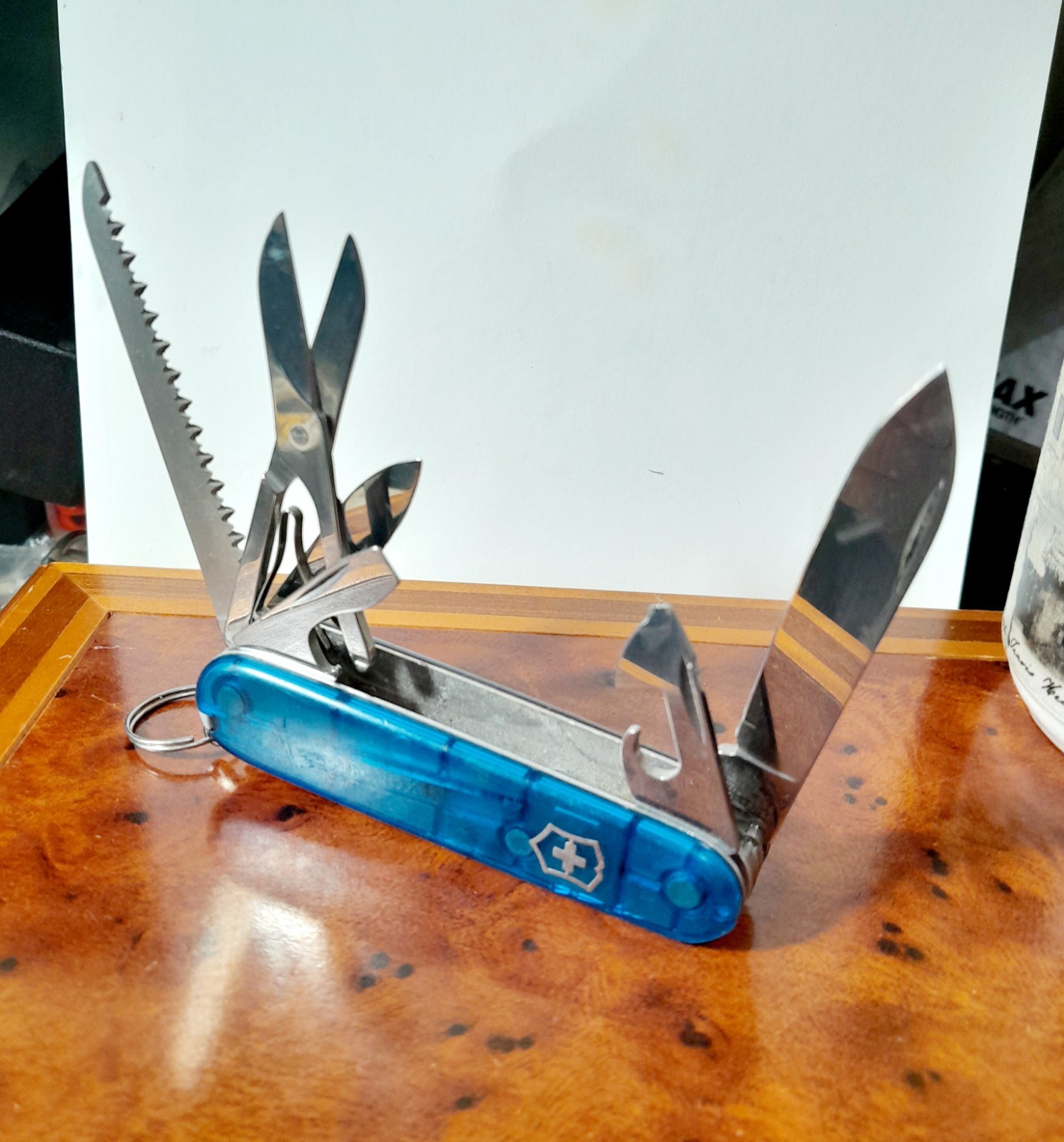 Victorinox Campers Knife, Clear Blue Scales, With Scissors, See Photos Please