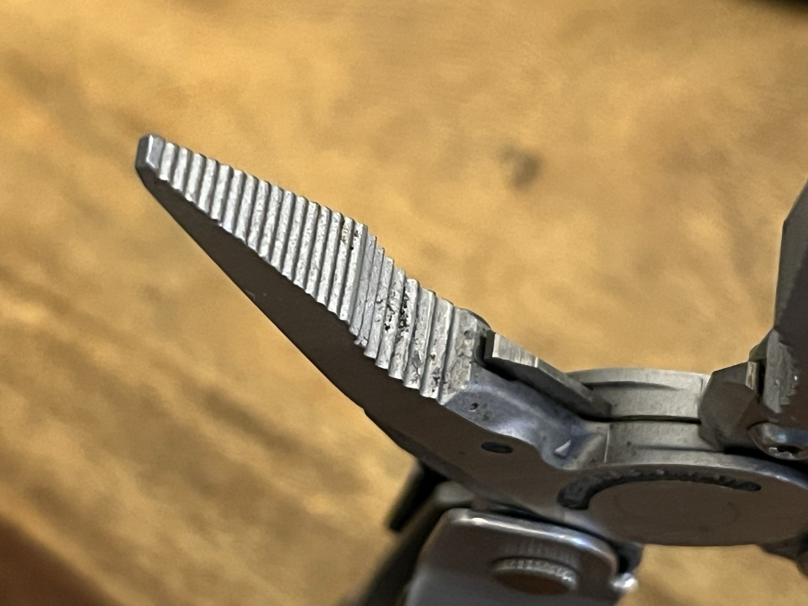 Leatherman Super Tool 300 Multitool w/Beautiful Sheath