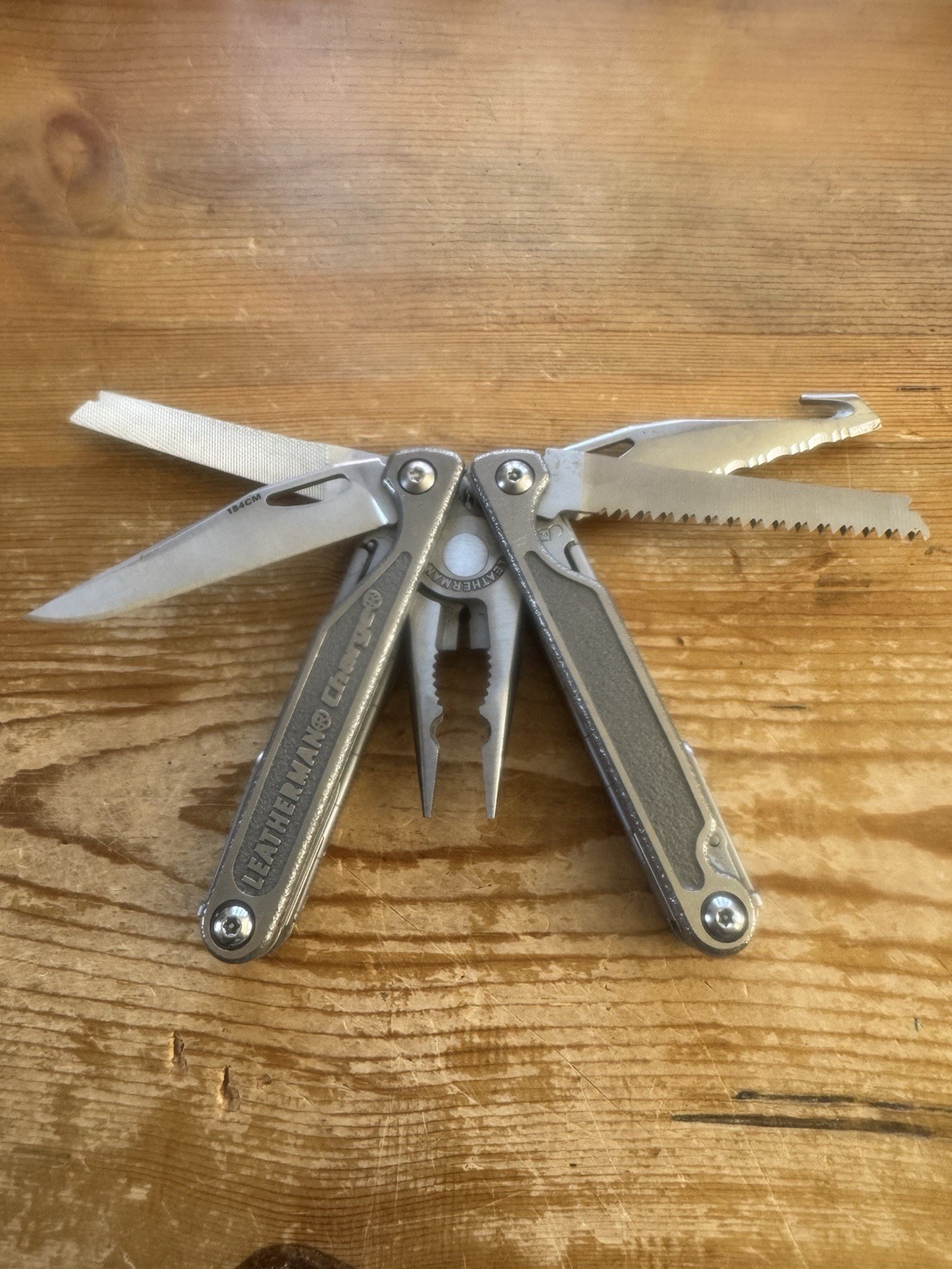 Leatherman Charge XTI S30V Blade Multi-Tool Blasting Cap Crimper Belt Cutter