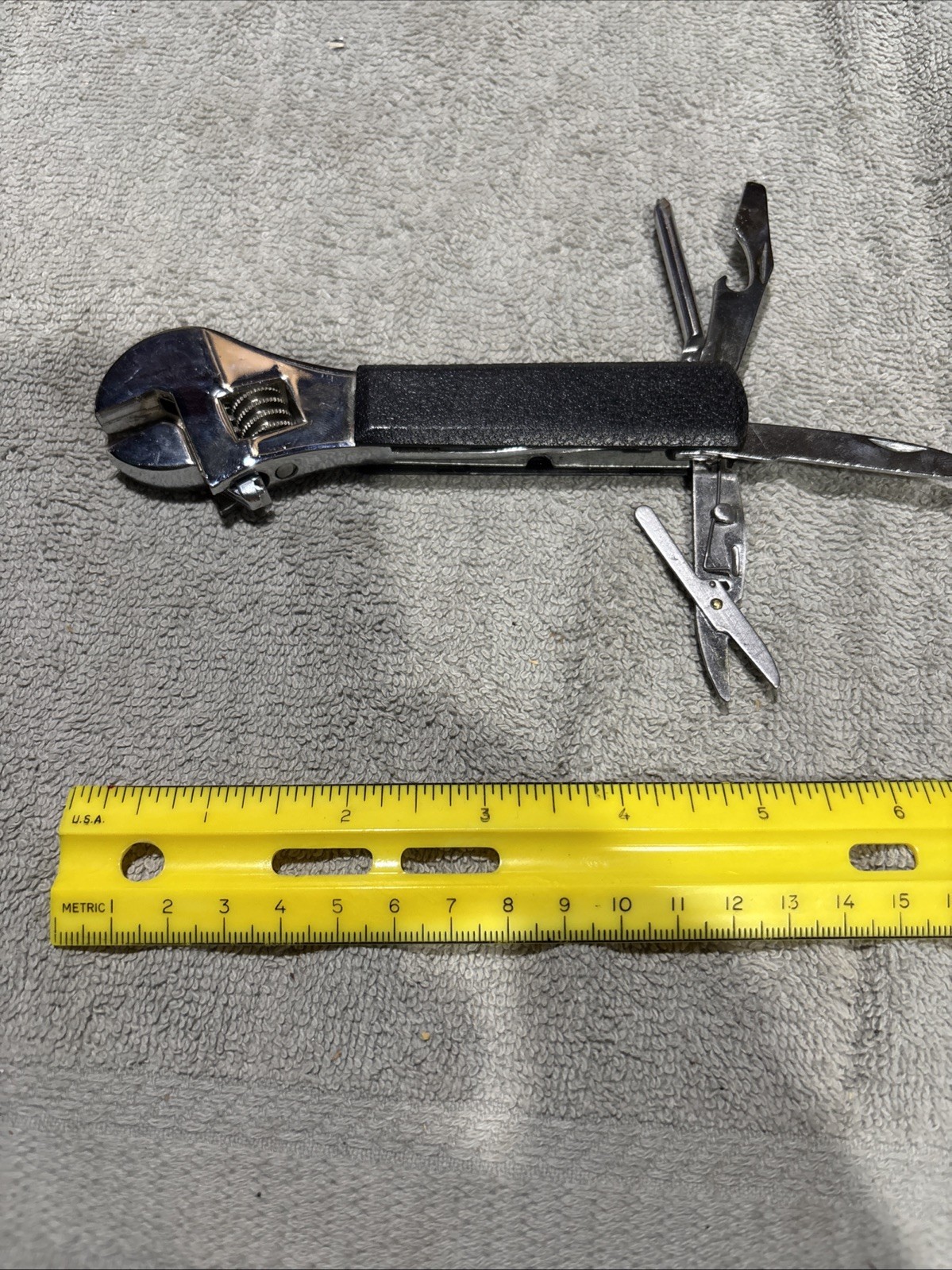 Adjustable Wrench Pliers Knife Jaw Screwdriver Foldable Survival Tool Set