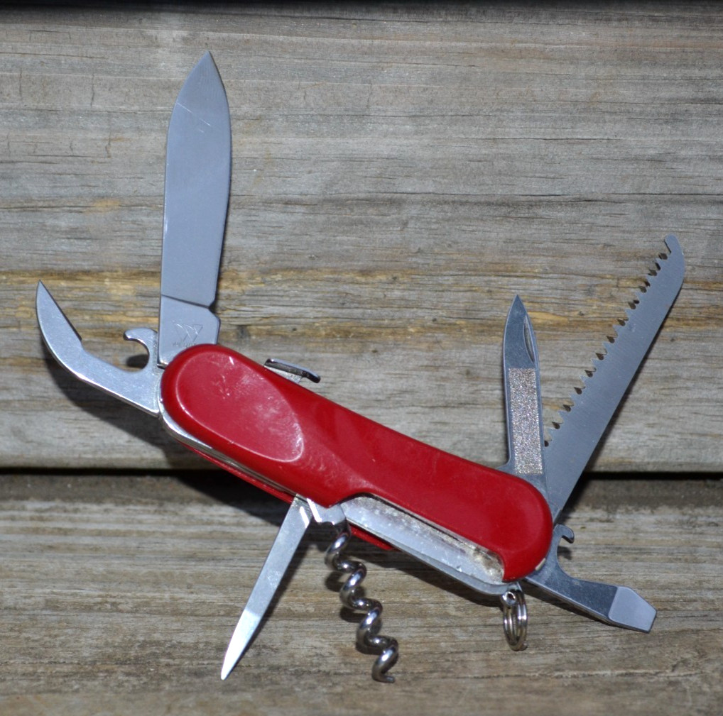 Wenger Delemont Evo S13 Swiss Army 85mm Red Multi-tool Knife Retired — Great