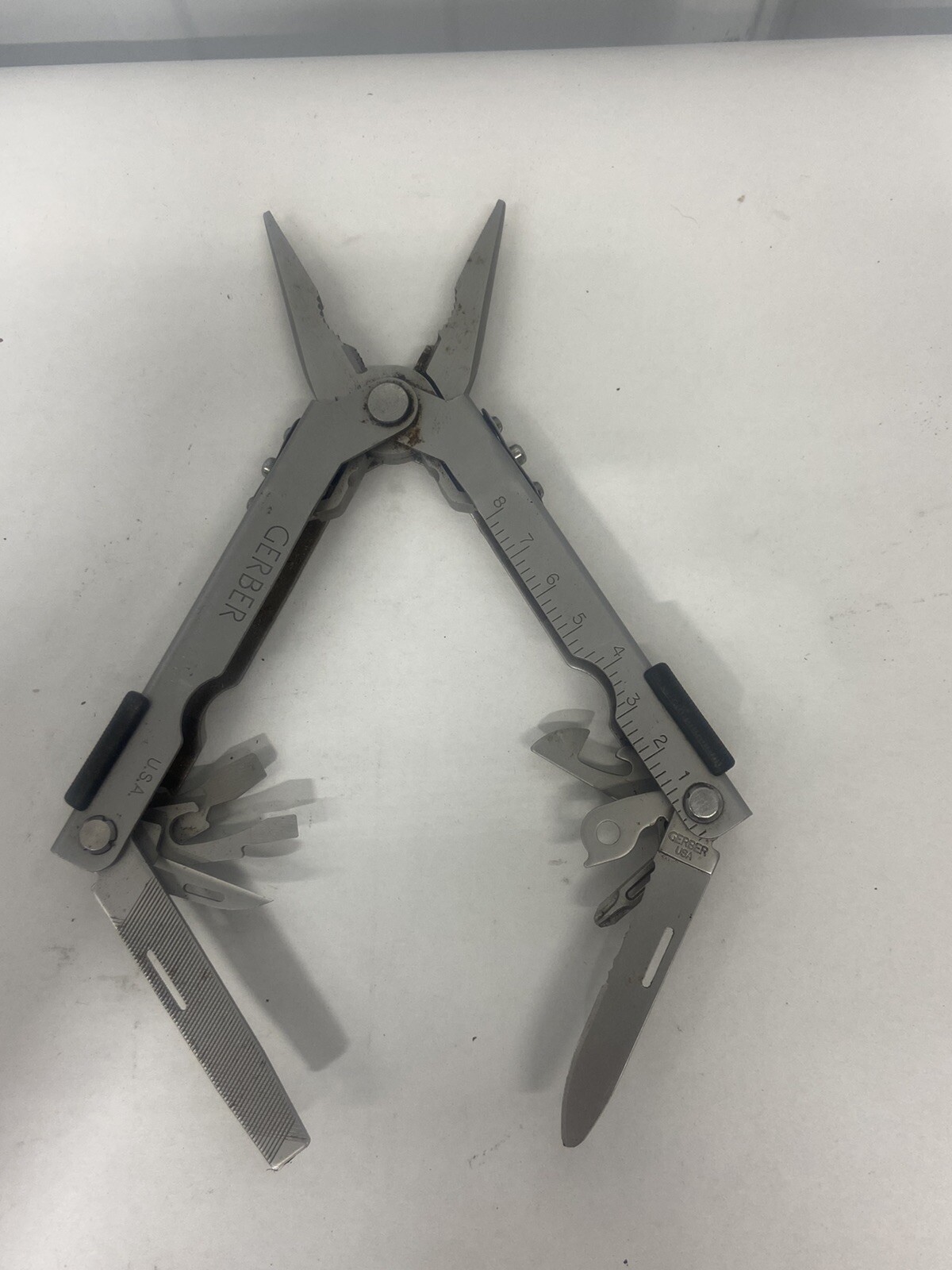 Gerber MP600 Stainless Steel Multi-Tool Needle Nose Pliers Excellent!
