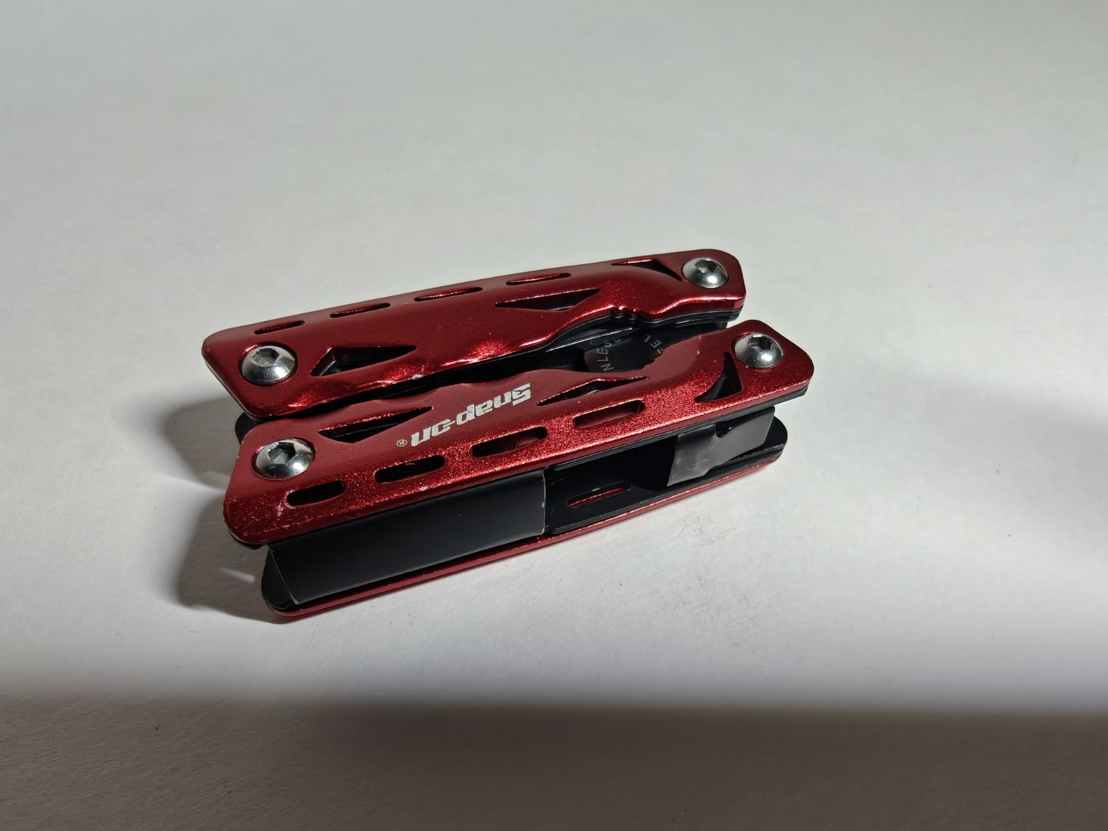 Snap-On Tools Red Multi-Tool Folding Pocket Knife w/ Pliers – Compact Tool