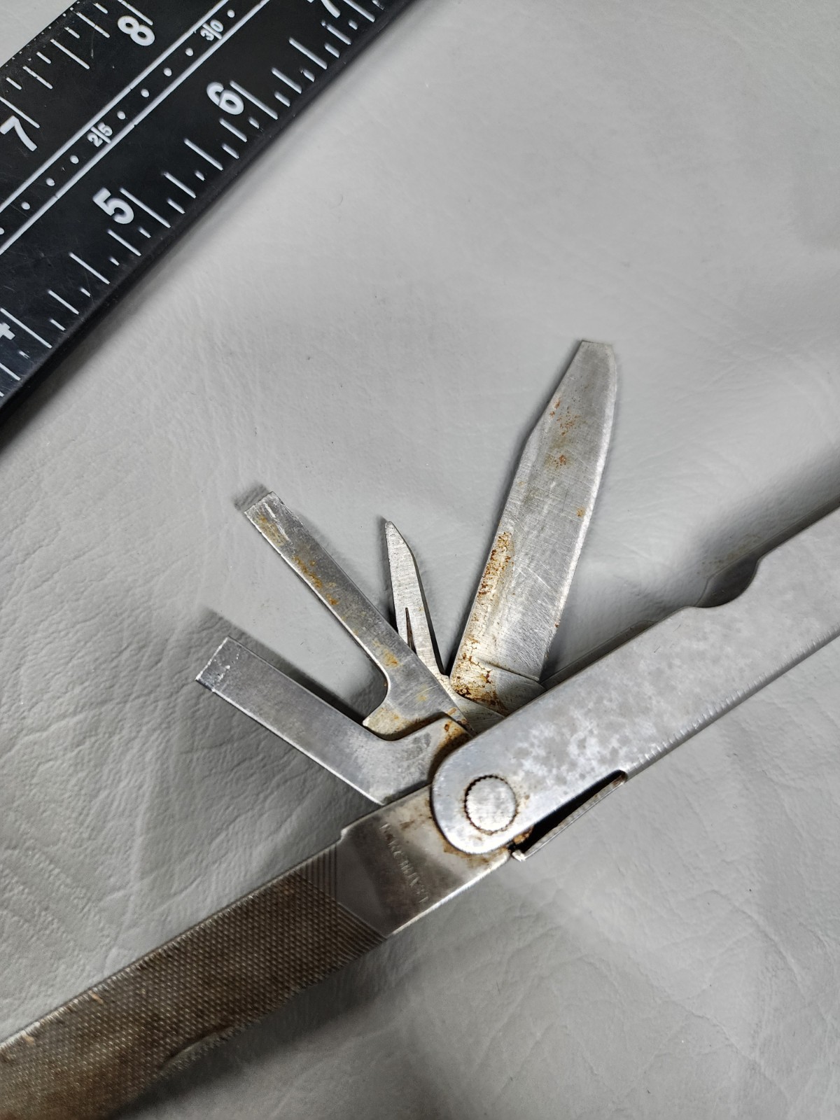Leatherman Super Tool Original Multi-Tool Pliers Knife