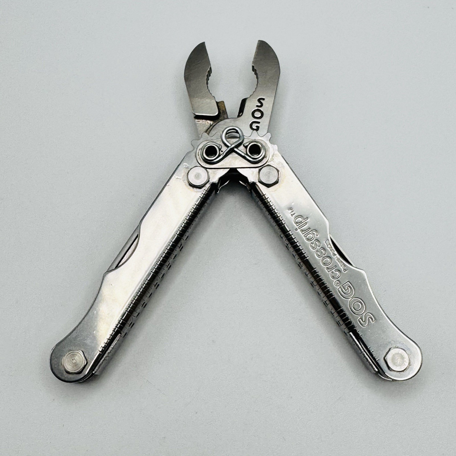 NOS SOG Crossgrip CG55-Compact-Multi-Tool-Discontinued-Pliers-Knife-File-Ruler