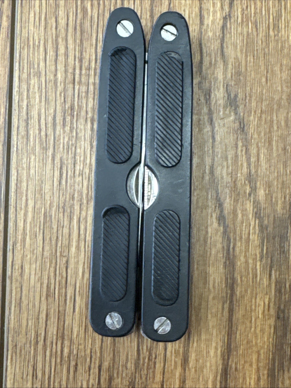 11-in-1 multi tool Pliers Knife Opener File Survival Hunting Camping